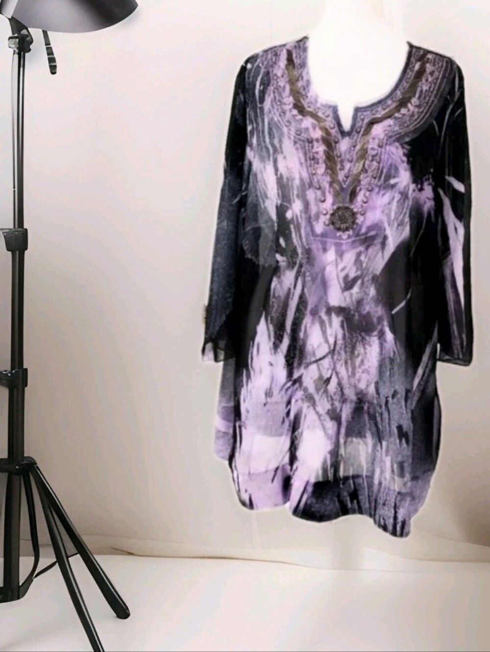 French Blue Sz 2X Embellished Purple and Black Watercolor Tunic Top